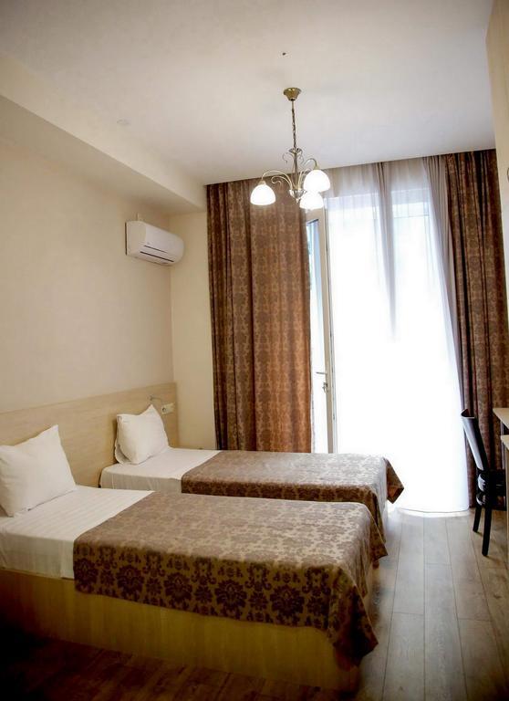 Hotel Feri 第比利斯 外观 照片