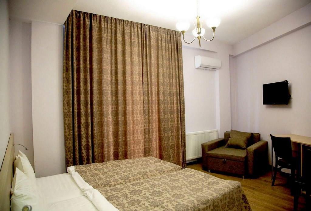 Hotel Feri 第比利斯 外观 照片